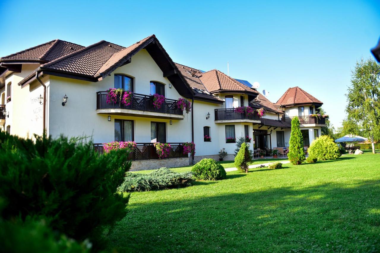 Natura Family Resort 아브리그 외부 사진