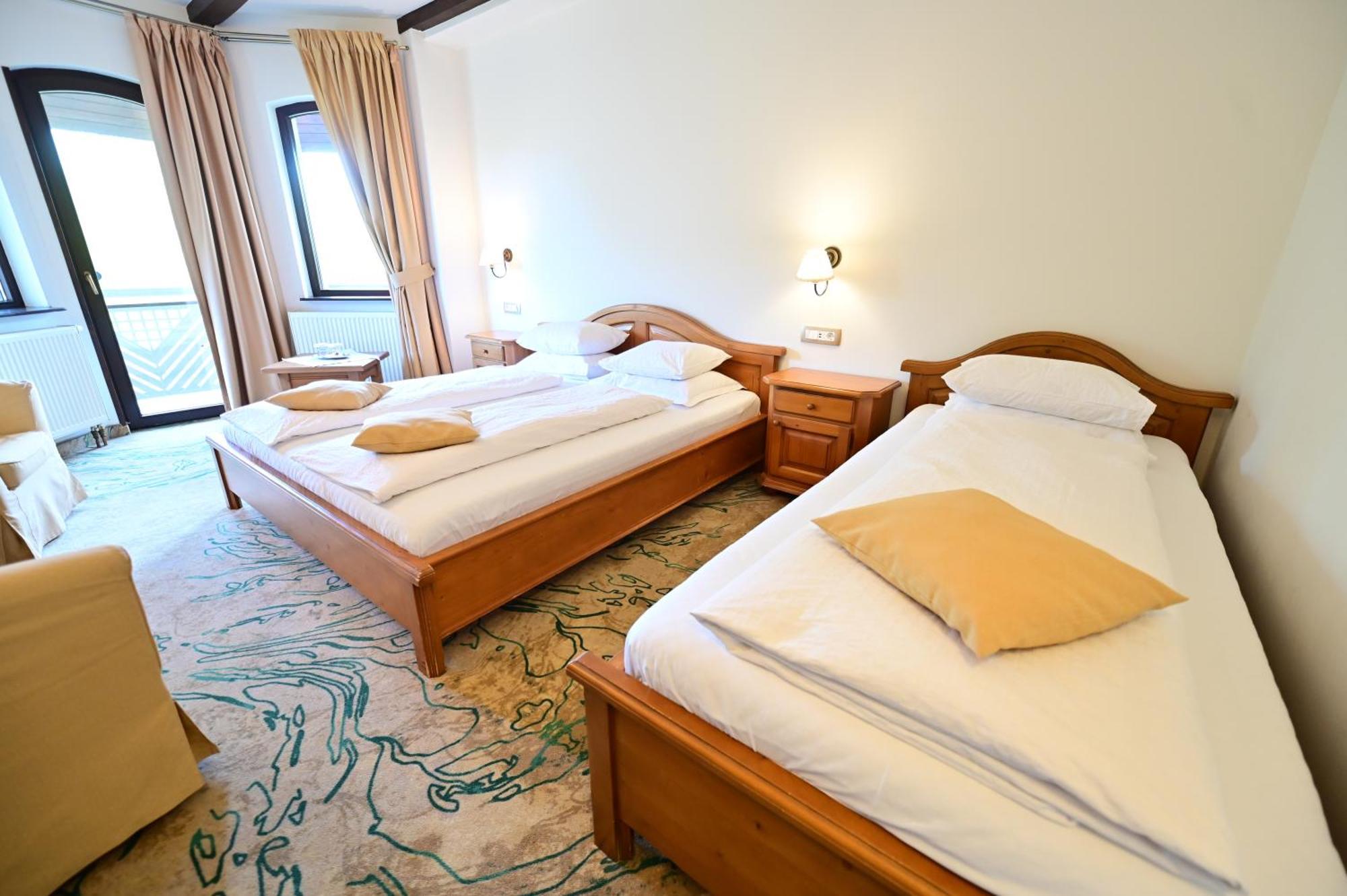 Natura Family Resort 아브리그 외부 사진